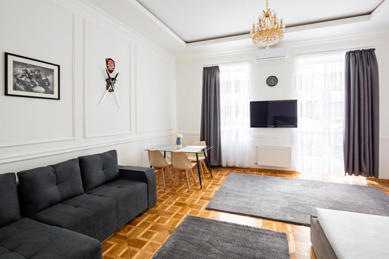 Alfa Apartments Grushevskoho 7 Lviv Eksteriør billede
