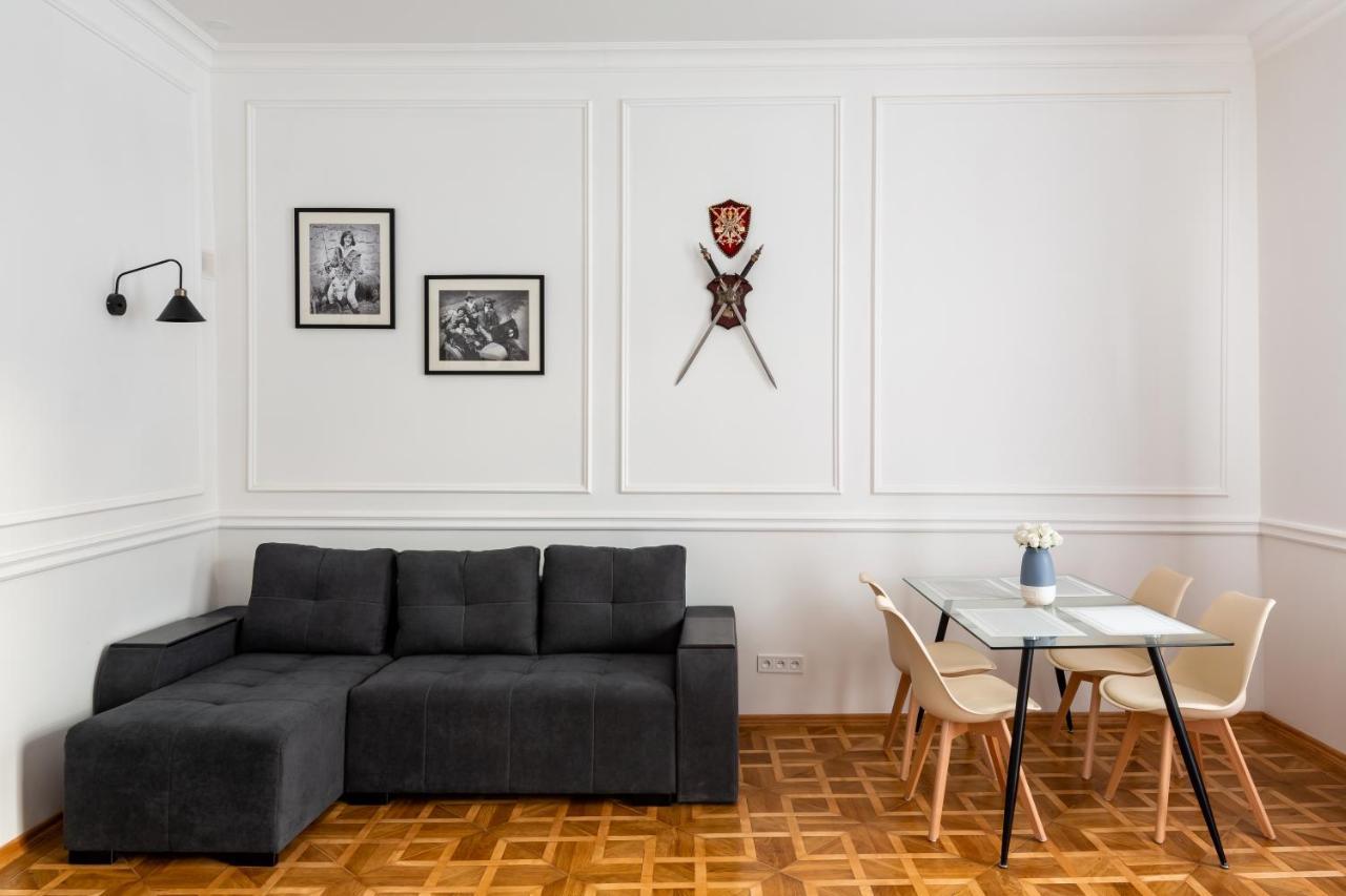 Alfa Apartments Grushevskoho 7 Lviv Eksteriør billede
