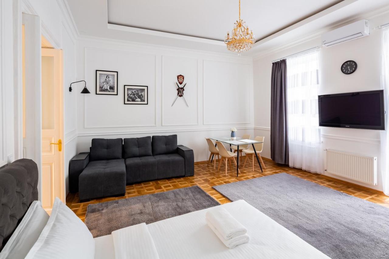 Alfa Apartments Grushevskoho 7 Lviv Eksteriør billede